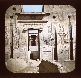 Edfu - Tür des Pylons